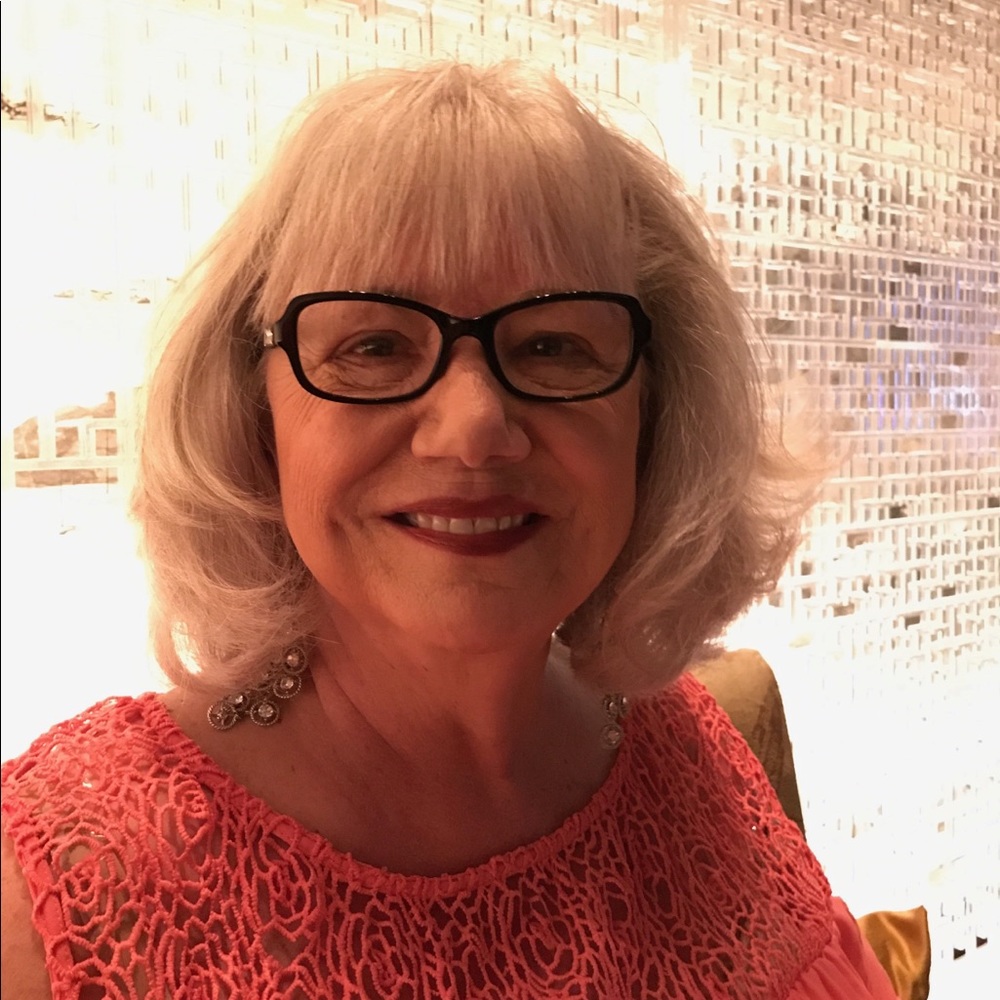 Meet your Posher, Julie